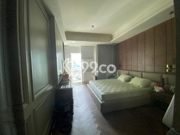 Hunian Apartemen High-Class untuk Dijual di Jakarta Selatan dengan 3 BR & 3 Kamar Mandi Hunian Apartemen High-Class untuk Dijual di Jakarta Selatan dengan 3 BR & 3 Kamar Mandi