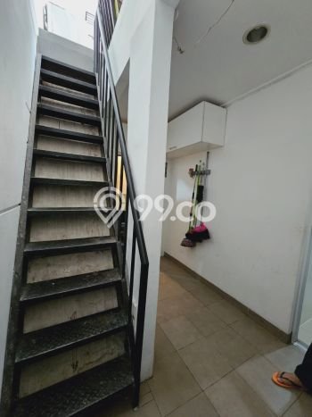 Rumah Kontrakan Jakarta Barat LT 90m2 LB 198m2 Area Green Lake City Rumah Kontrakan Jakarta Barat LT 90m2 LB 198m2 Area Green Lake City