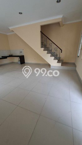 Disewakan! Rumah 3 Kamar Tidur &
3 Kamar Mandi di Green Lake City, Jakarta Barat Disewakan! Rumah 3 Kamar Tidur &
3 Kamar Mandi di Green Lake City, Jakarta Barat