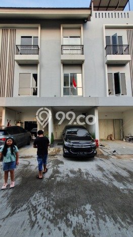 Hunian Cantik Modern Lb 224m2 di Cengkareng, Jakarta Barat Hunian Cantik Modern Lb 224m2 di Cengkareng, Jakarta Barat