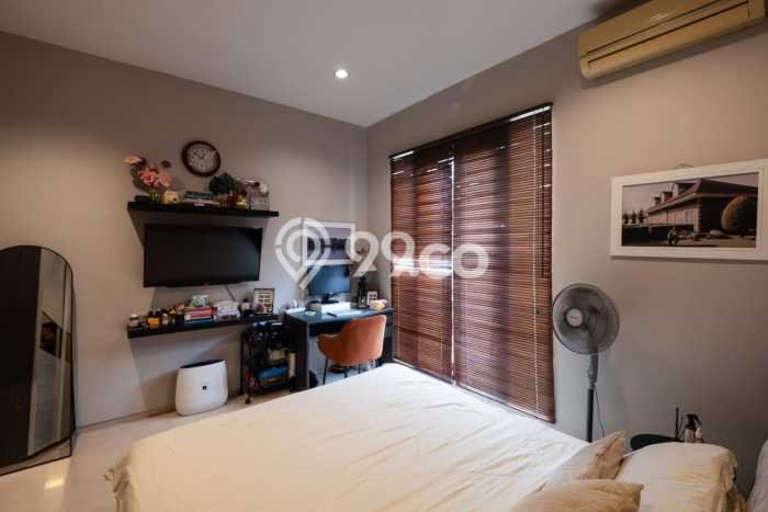 Ready to Use! Luxury House LT 285m2 Desain Modern di Graha Raya Bintaro Ready to Use! Luxury House LT 285m2 Desain Modern di Graha Raya Bintaro