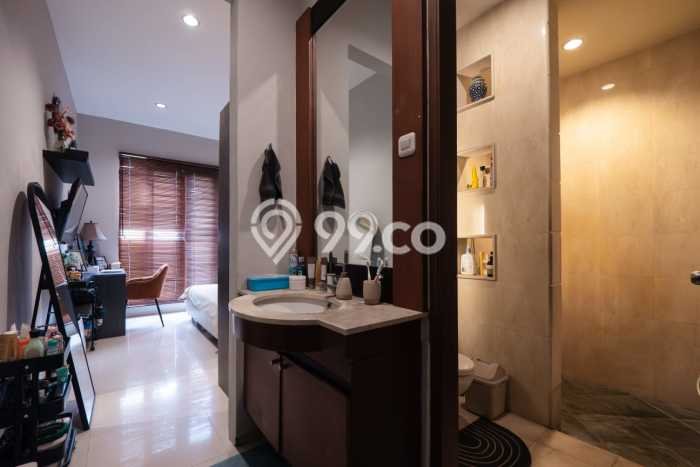 Ready to Use! Luxury House LT 285m2 Desain Modern di Graha Raya Bintaro Ready to Use! Luxury House LT 285m2 Desain Modern di Graha Raya Bintaro