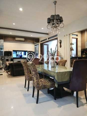 Ready to Use! Luxury House LT 285m2 Desain Modern di Graha Raya Bintaro Ready to Use! Luxury House LT 285m2 Desain Modern di Graha Raya Bintaro