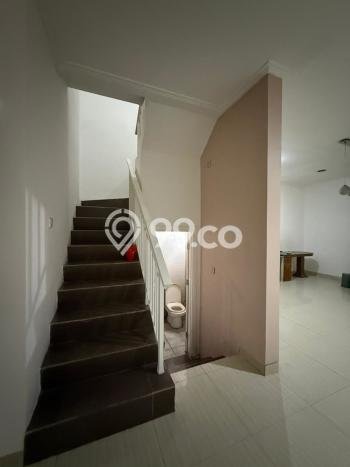 Disewakan Rumah Murah di Green Lake City Jakarta Barat dengan 3 KT Disewakan Rumah Murah di Green Lake City Jakarta Barat dengan 3 KT