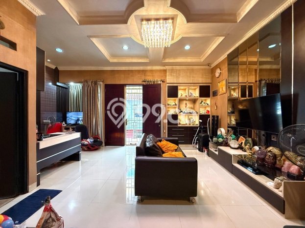 Ready to Use! Luxury House LT 137m2 Desain Modern di Tomang Ready to Use! Luxury House LT 137m2 Desain Modern di Tomang