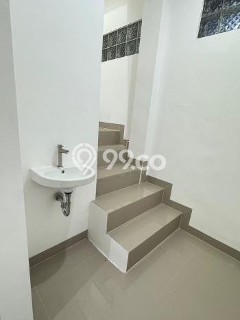 Area Ramai! Ruko Dijual di Jagakarsa untuk Bisnis Luas Bangunan 140m2 Area Ramai! Ruko Dijual di Jagakarsa untuk Bisnis Luas Bangunan 140m2