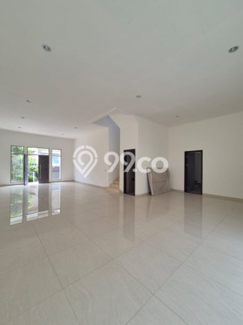 Disewakan! Rumah 4 Kamar Tidur &
4 Kamar Mandi di Pantai Indah Kapuk, Jakarta Utara Disewakan! Rumah 4 Kamar Tidur &
4 Kamar Mandi di Pantai Indah Kapuk, Jakarta Utara