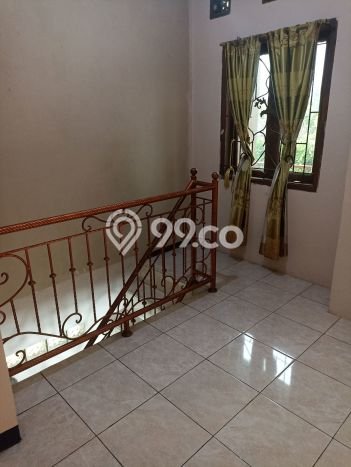 Jual Rumah Bagus Siap Huni LB 156m2 di Curug, Tangerang Jual Rumah Bagus Siap Huni LB 156m2 di Curug, Tangerang