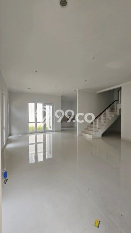 For Sale! Luxury House LT 180m2 Desain Elegan di Gading Serpong For Sale! Luxury House LT 180m2 Desain Elegan di Gading Serpong