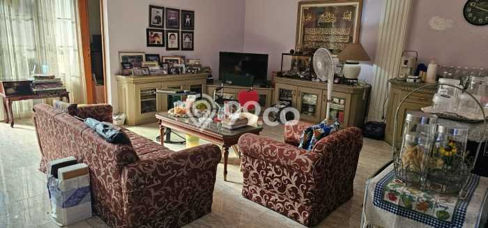 Rumah Elit Modern Tanpa Renovasi di Tanjung Barat Jakarta Selatan Rumah Elit Modern Tanpa Renovasi di Tanjung Barat Jakarta Selatan