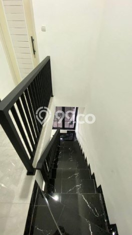 For Sale Rumah 3 Kamar Lokasi Strategis Nyaman dan Strategis di Cimanggis For Sale Rumah 3 Kamar Lokasi Strategis Nyaman dan Strategis di Cimanggis
