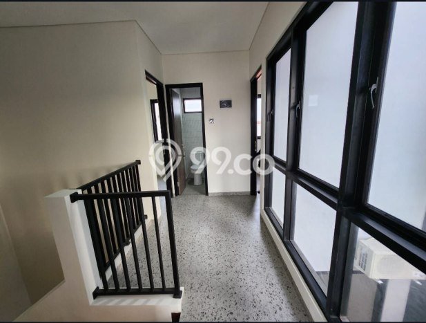 Rumah Modern 4 KT di Bintaro Tangerang Selatan Semi Furnished Rumah Modern 4 KT di Bintaro Tangerang Selatan Semi Furnished