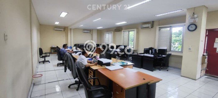 Komersial Disewa di Kebayoran Baru, Jakarta Selatan, LT 1145m2 / LB 2000m2 Komersial Disewa di Kebayoran Baru, Jakarta Selatan, LT 1145m2 / LB 2000m2