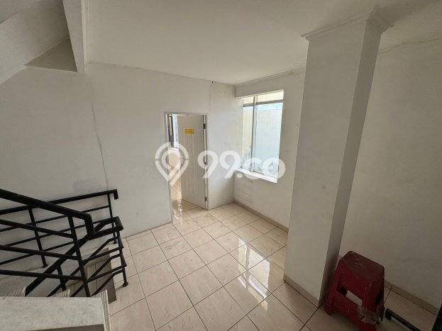 Ruko Dijual di Prime Area Jakarta Barat Luas 283m2 Ruko Dijual di Prime Area Jakarta Barat Luas 283m2