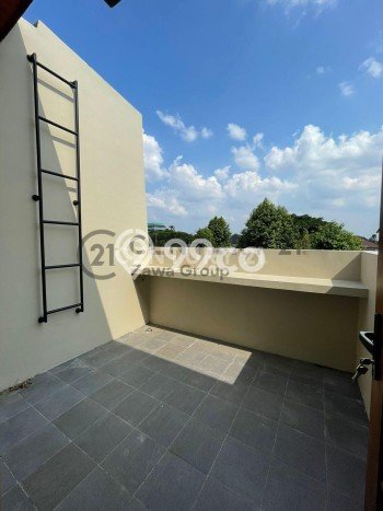 For Sale! Luxury House LT 103m2 Desain Elegan di Kalibata For Sale! Luxury House LT 103m2 Desain Elegan di Kalibata