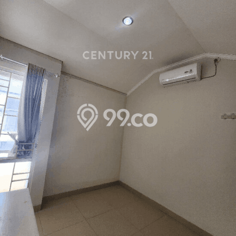 Lokasi terbaik! Rumah siap pakai disewakan di Tegal Barat LB 108m2 Lokasi terbaik! Rumah siap pakai disewakan di Tegal Barat LB 108m2