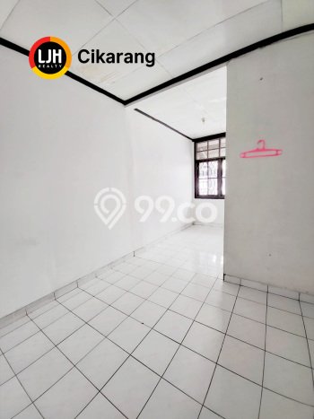 Dijual Rumah Strategis Bagus Punya 4 KT di Lippo Cikarang Cikarang SHM Dijual Rumah Strategis Bagus Punya 4 KT di Lippo Cikarang Cikarang SHM