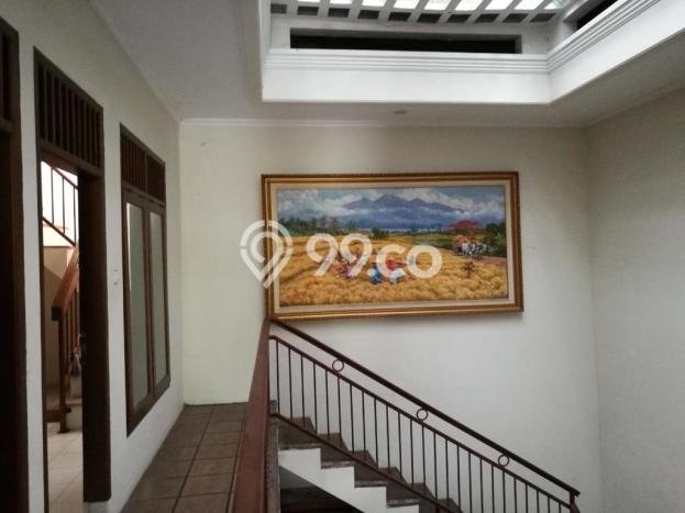 Jual Rumah Luas Elegan Dengan View Cantik di Taman Mini, Jakarta Timur Jual Rumah Luas Elegan Dengan View Cantik di Taman Mini, Jakarta Timur