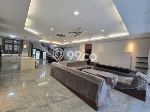 Hunian Modern Disewakan di Pondok Indah Jakarta Selatan 6 KT & 5 KM Hunian Modern Disewakan di Pondok Indah Jakarta Selatan 6 KT & 5 KM