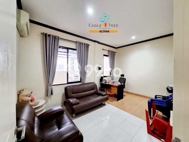 Rumah Mewah Dijual LT 128m2 di BSD, Tangerang Selatan Rumah Mewah Dijual LT 128m2 di BSD, Tangerang Selatan