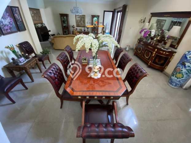 Ready to Use! Luxury House LT 580m2 Desain Elegan di BSD Ready to Use! Luxury House LT 580m2 Desain Elegan di BSD