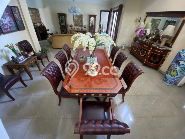 Ready to Use! Luxury House LT 580m2 Desain Elegan di BSD Ready to Use! Luxury House LT 580m2 Desain Elegan di BSD