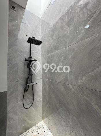 Rumah Strategis Modern Lb 110m2 di Jagakarsa, Jakarta Selatan Rumah Strategis Modern Lb 110m2 di Jagakarsa, Jakarta Selatan