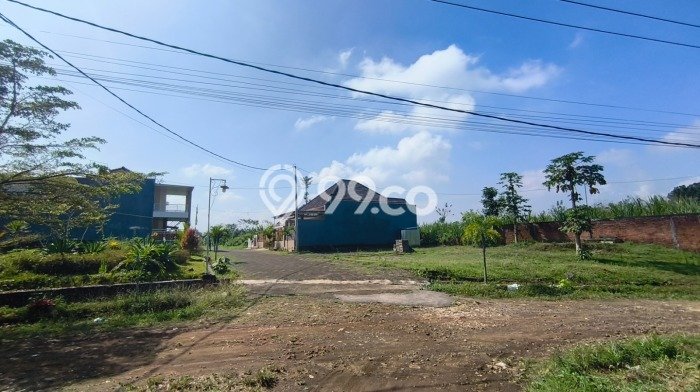 Lahan Dijual Lokasi Strategis di Malang dengan Luas 60m2 Lahan Dijual Lokasi Strategis di Malang dengan Luas 60m2