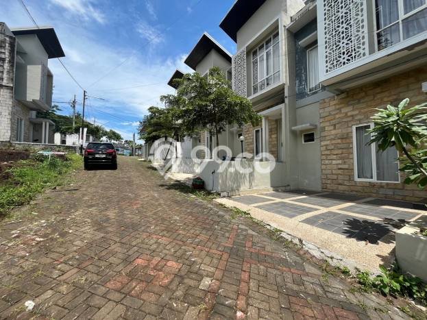 Unit Kost Dijual di Kawasan Batu Batu dengan 3 KT Unit Kost Dijual di Kawasan Batu Batu dengan 3 KT