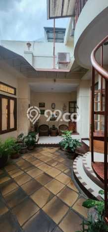 Rumah Elit LB 300m2 Siap Pakai Desain Elegan di Pondok Indah, Jakarta Selatan Rumah Elit LB 300m2 Siap Pakai Desain Elegan di Pondok Indah, Jakarta Selatan