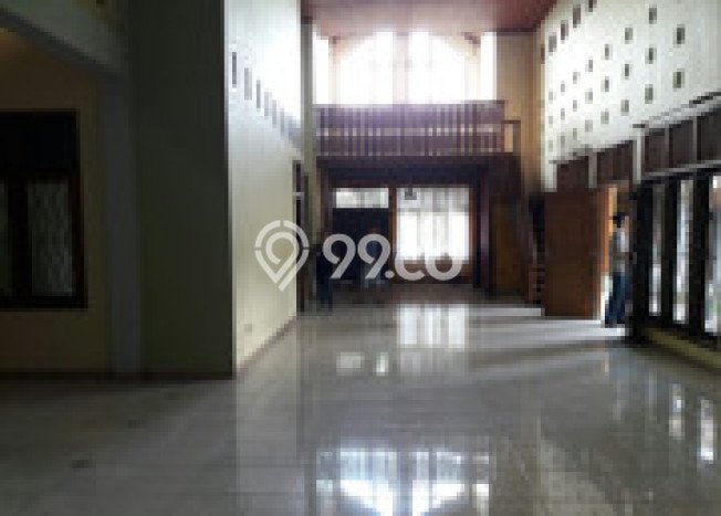 Rumah Bagus Siap Huni Di Ngaglik Luas 400m2 Lokasi Strategis Rumah Bagus Siap Huni Di Ngaglik Luas 400m2 Lokasi Strategis