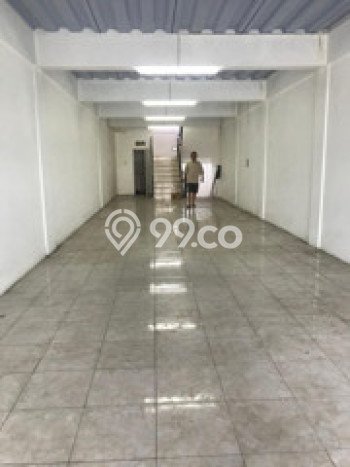 Ruko untuk Disewa di Pusat Sleman Luas Bangunan 165m2 Ruko untuk Disewa di Pusat Sleman Luas Bangunan 165m2