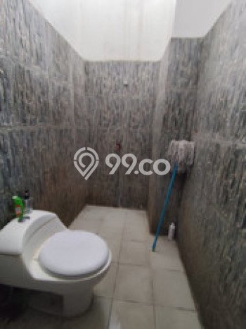 Ruko Disewakan di Area Ramai Ngaglik, Sleman Ruko Disewakan di Area Ramai Ngaglik, Sleman