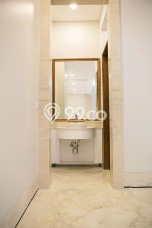 Siap Huni Rumah Mewah 4 Kamar di Kebayoran Baru Dekat ke Mana Saja Siap Huni Rumah Mewah 4 Kamar di Kebayoran Baru Dekat ke Mana Saja