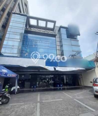 Dijual Rumah Premium dengan Fasilitas Sekitar Lengkap di Semarang Tengah, Semarang Dijual Rumah Premium dengan Fasilitas Sekitar Lengkap di Semarang Tengah, Semarang