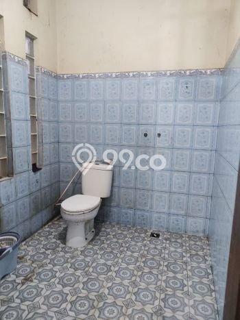 Disewakan Cepat Rumah Kondisi Bagus di Kawasan Semarang Tengah, Semarang Disewakan Cepat Rumah Kondisi Bagus di Kawasan Semarang Tengah, Semarang