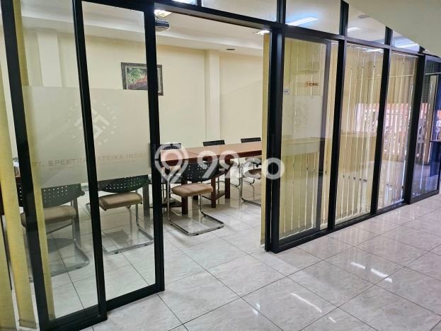 Ruko Bagus Dijual LB 210m2 Lokasi Strategis Jakarta Selatan Area Cocok untuk Bisnis Ruko Bagus Dijual LB 210m2 Lokasi Strategis Jakarta Selatan Area Cocok untuk Bisnis