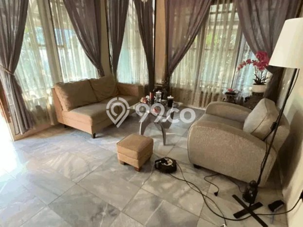 Rumah Elit Modern Tanpa Renovasi di Wijaya Jakarta Selatan Rumah Elit Modern Tanpa Renovasi di Wijaya Jakarta Selatan