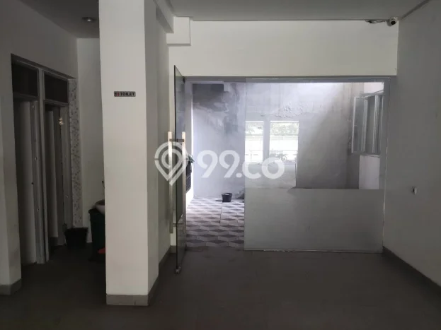 Unit Komersial Disewakan di Surabaya Area Strategis Harga Kompetitif Unit Komersial Disewakan di Surabaya Area Strategis Harga Kompetitif
