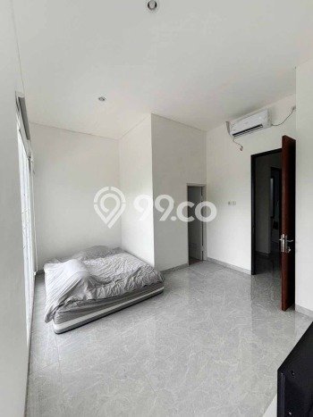 Jual Rumah Eksklusif 4 KT di Duri Kosambi, Jakarta Barat Jual Rumah Eksklusif 4 KT di Duri Kosambi, Jakarta Barat