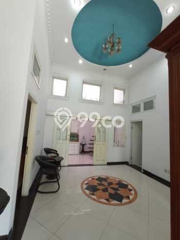 Dijual Rumah Mewah Elegan Dengan View Eksklusif di Taman Kopo Indah, Bandung Dijual Rumah Mewah Elegan Dengan View Eksklusif di Taman Kopo Indah, Bandung