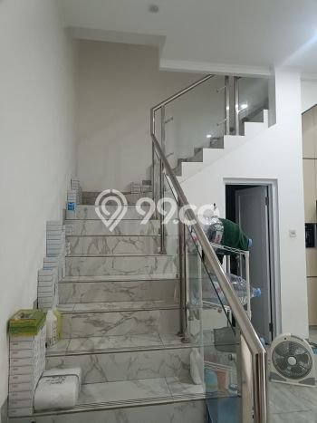 Dijual Rumah Premium dengan Fasilitas Sekitar Lengkap di Serpong Utara, Tangerang Selatan Dijual Rumah Premium dengan Fasilitas Sekitar Lengkap di Serpong Utara, Tangerang Selatan