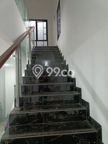 Dijual Rumah Eksklusif 4 KT di Villa Melati Mas, Tangerang Selatan Dijual Rumah Eksklusif 4 KT di Villa Melati Mas, Tangerang Selatan