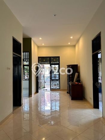 Rumah Modern 4 Kamar LT 144m2 di Villa Melati Mas Rumah Modern 4 Kamar LT 144m2 di Villa Melati Mas