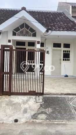 Rumah Bagus Siap Pakai Di Serpong Utara Luas 175m2 Lokasi Strategis Rumah Bagus Siap Pakai Di Serpong Utara Luas 175m2 Lokasi Strategis