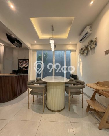 Jual Rumah Luas Megah Dengan View Cantik di Gading Serpong, Tangerang Jual Rumah Luas Megah Dengan View Cantik di Gading Serpong, Tangerang
