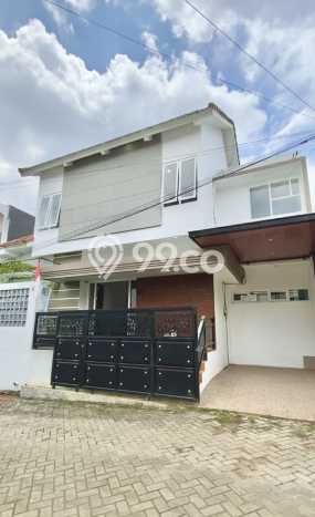 Rumah Modern 4 KT di Tasikmadu Malang Full Furnished Rumah Modern 4 KT di Tasikmadu Malang Full Furnished