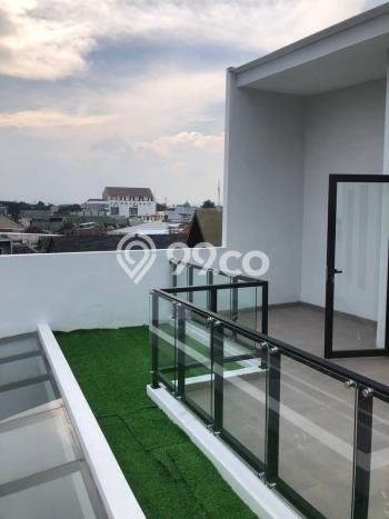 Dijual Segera Rumah Kost di Soekarno Hatta, Malang 18 Kamar Dijual Segera Rumah Kost di Soekarno Hatta, Malang 18 Kamar