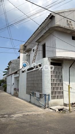 Peluang Investasi! Kost Dijual di Lowokwaru, Malang, 9 KT, 10 KM, Luas 180m2 Peluang Investasi! Kost Dijual di Lowokwaru, Malang, 9 KT, 10 KM, Luas 180m2