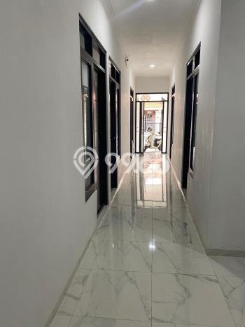 Unit Kost Dijual di Dinoyo dengan 22 Kamar Kawasan Ramai Unit Kost Dijual di Dinoyo dengan 22 Kamar Kawasan Ramai
